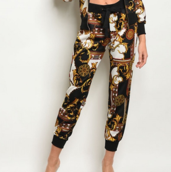 BLACK MUSTARD TOP AND PANT SET - Picture 2 of 4